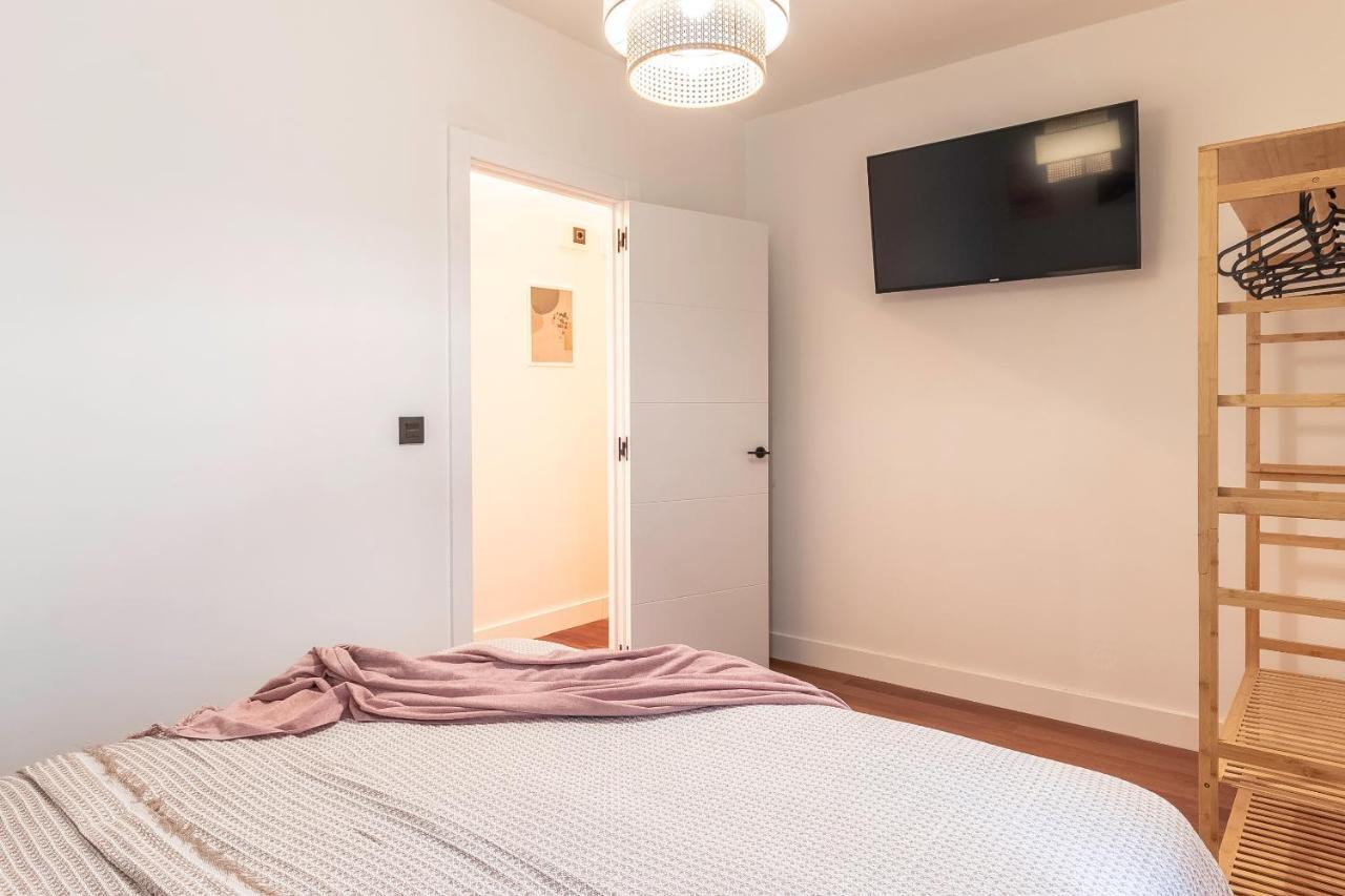 New! Lovely 4-Bedroom Loft In Bilbao Exterior foto